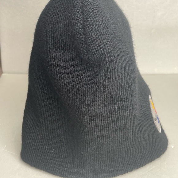 NFL Officially Licensed Pittsburgh Steelers Knit Beanie Embroidered Logo Hat Cap - Picture 3 of 7